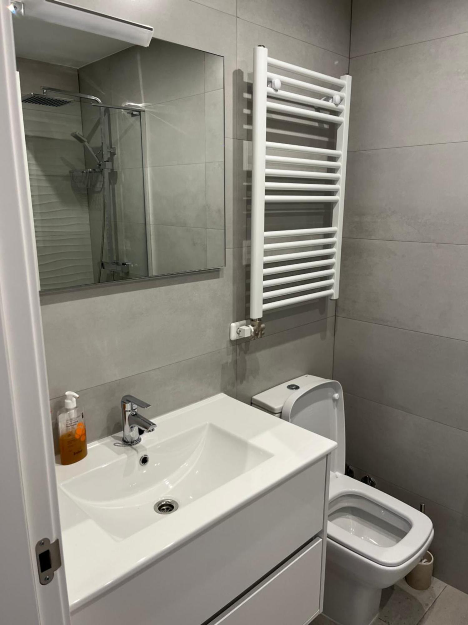Apartamento Puerta De Burgos Vut09605 Ngoại thất bức ảnh