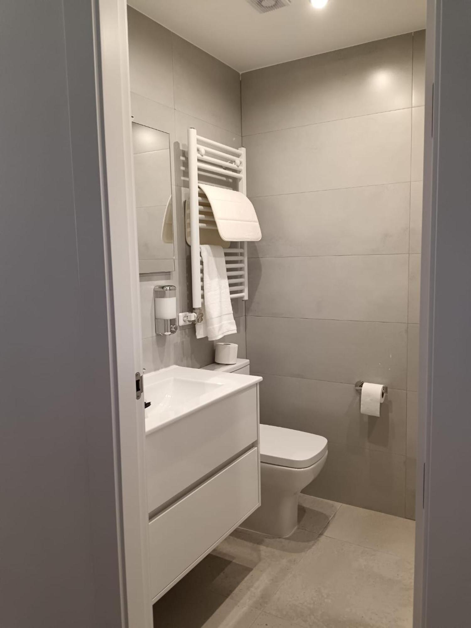Apartamento Puerta De Burgos Vut09605 Ngoại thất bức ảnh