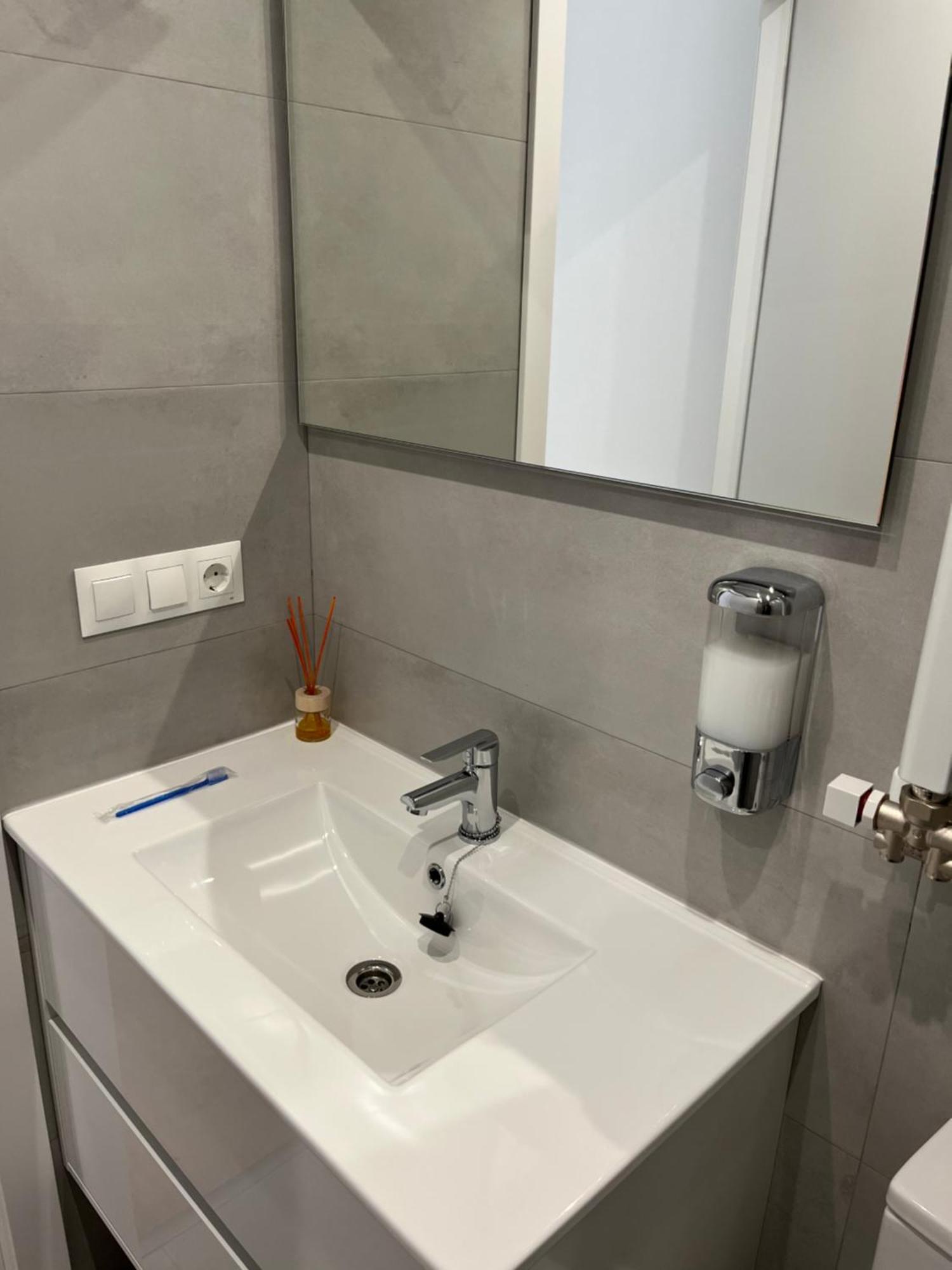 Apartamento Puerta De Burgos Vut09605 Ngoại thất bức ảnh
